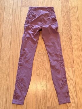 lululemon athletica Mauve Lace-Trim women’s Leggings